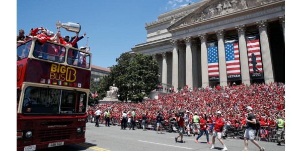 Capitals fans parade att fira